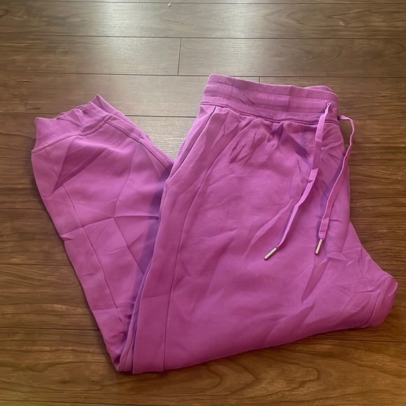 lululemon athletica Pants - Lululemon Scuba High-Rise Jogger